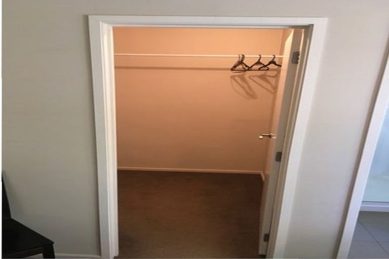 Photo of property in 14 Frye Crescent, Albert Town, Wanaka, 9305