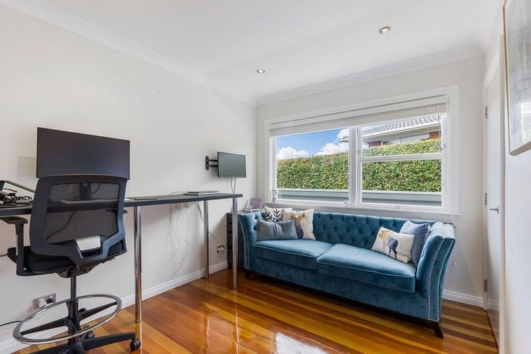 Photo of property in 16 Hadfield Street, Beach Haven, Auckland, 0626