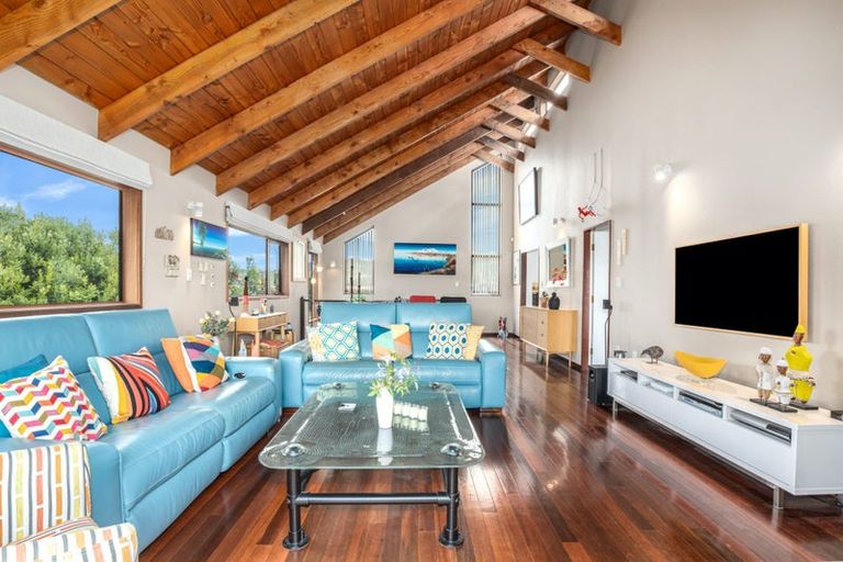 Photo of property in 1/6 Mana Esplanade, Paremata, Porirua, 5026