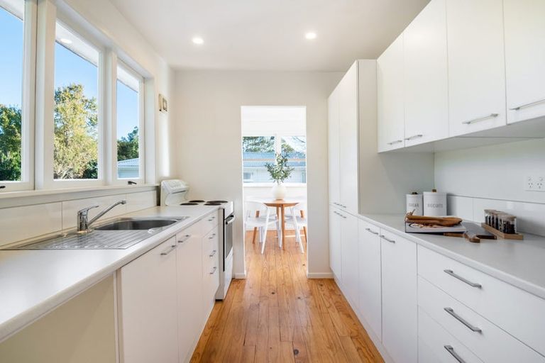 Photo of property in 132 Lancaster Road, Beach Haven, Auckland, 0626