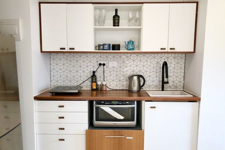 Photo of property in 2/160a Bayswater Avenue, Bayswater, Auckland, 0622