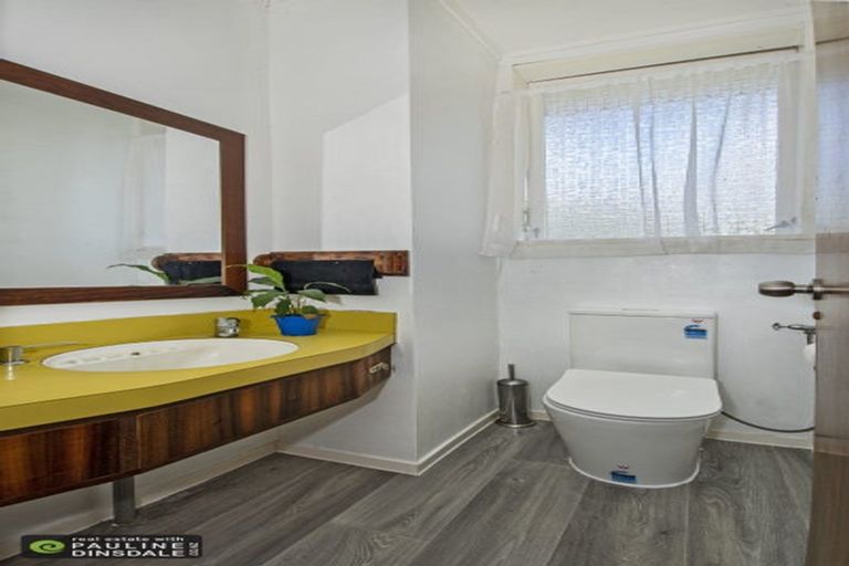 Photo of property in 24 Mountain Road, Morningside, Whangarei, 0110