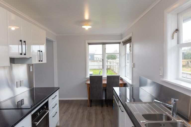 Photo of property in 21 Cardiff Street, Awapuni, Palmerston North, 4412