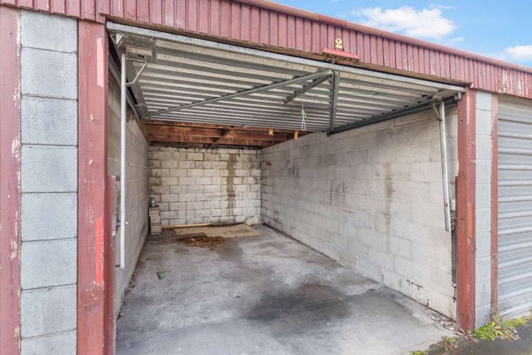 Photo of property in 2/42 Mathesons Road, Phillipstown, Christchurch, 8011