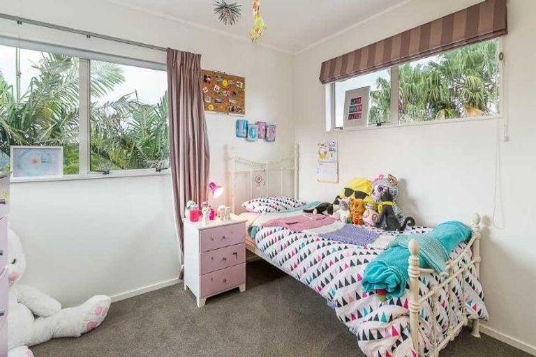 Photo of property in 7 Redfern Lane, Glenfield, Auckland, 0629
