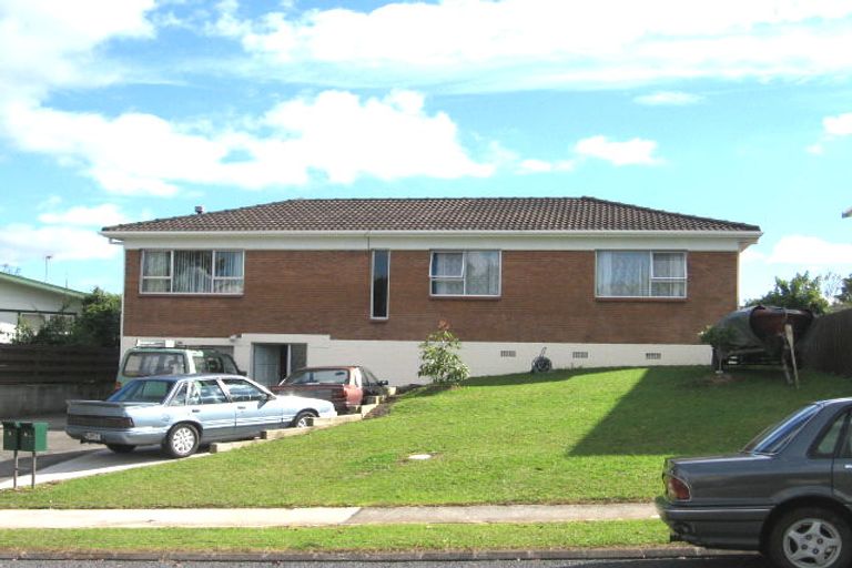 Photo of property in 8 Vanbrugh Place, Bucklands Beach, Auckland, 2014