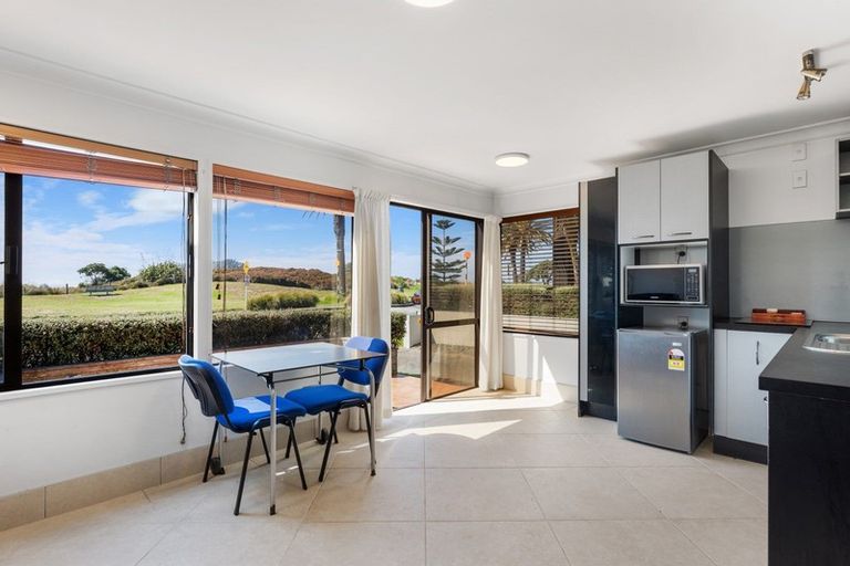 Photo of property in 1/30 Marine Parade, Mount Maunganui, 3116