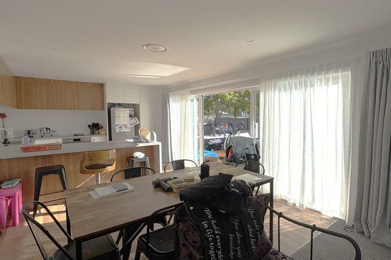 Photo of property in 108b Strand Crescent, Naenae, Lower Hutt, 5011