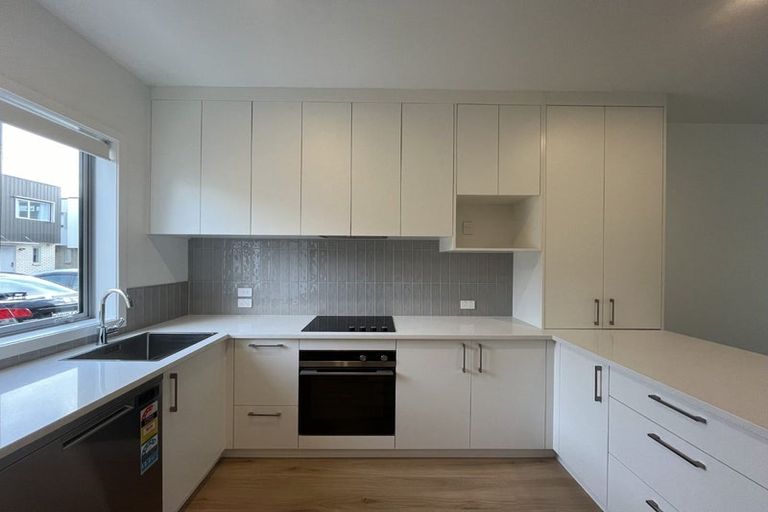 Photo of property in 14 Ngae Place, Mangere East, Auckland, 2024