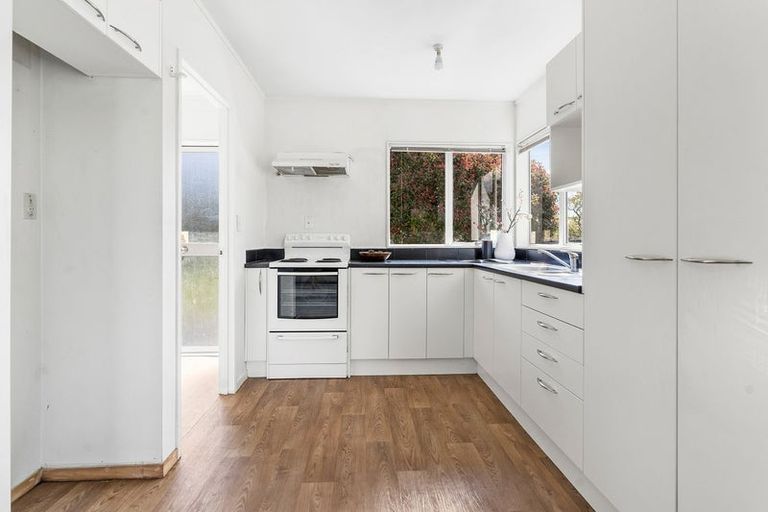 Photo of property in 73 Chichester Drive, Rosehill, Papakura, 2113