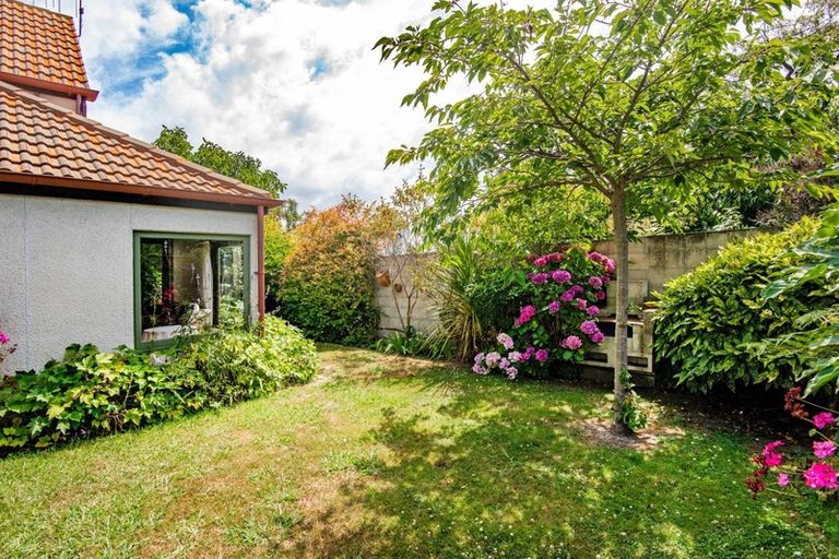 Photo of property in 4/509 Fitzroy Avenue, Hastings, 4122