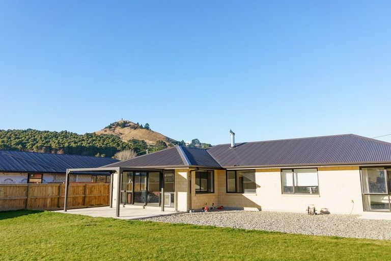 Photo of property in 29 Copinsha Street, Palmerston, 9430