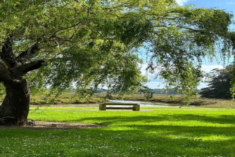 Photo of property in 9 Pearson Road, Whitford, 2571