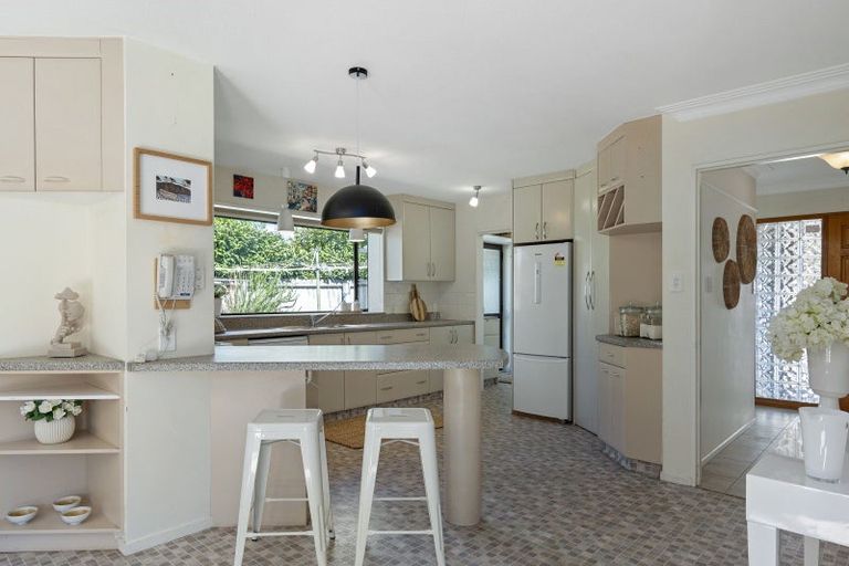 Photo of property in 8 Fuchsia Place, Halswell, Christchurch, 8025