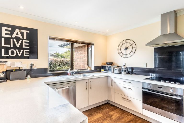 Photo of property in 4 Belle Maison Court, Levin, 5510