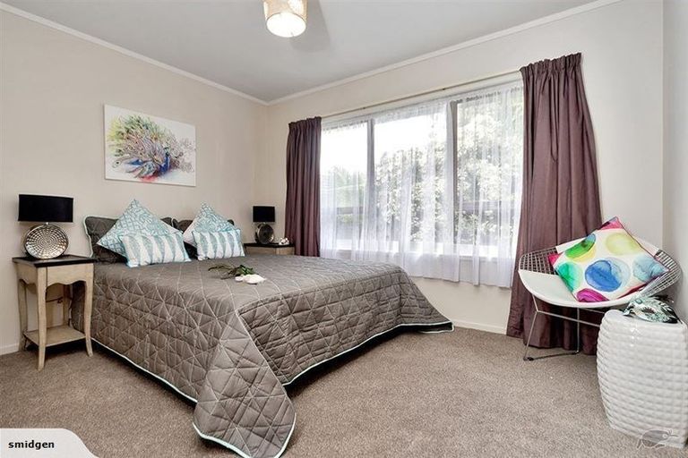 Photo of property in 1/38 Kirrie Avenue, Te Atatu South, Auckland, 0610