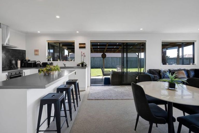 Photo of property in 15 Customhouse Street, Bell Block, New Plymouth, 4312