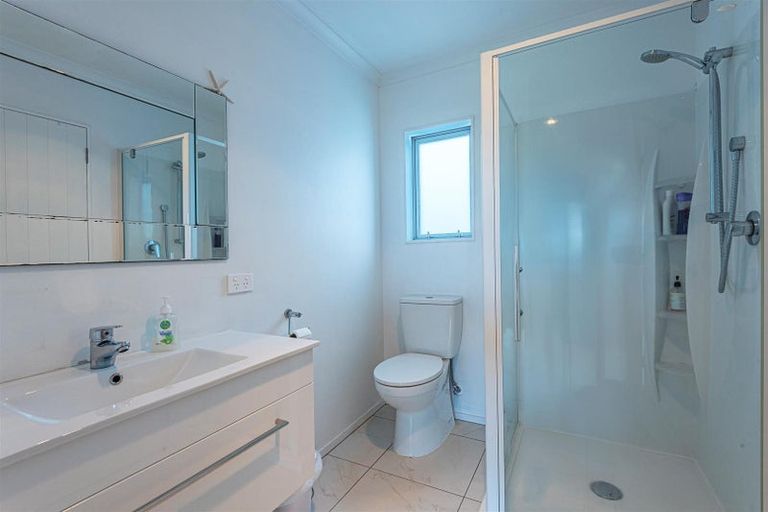 Photo of property in 2 Tua Tua Place, Baylys Beach, 0377