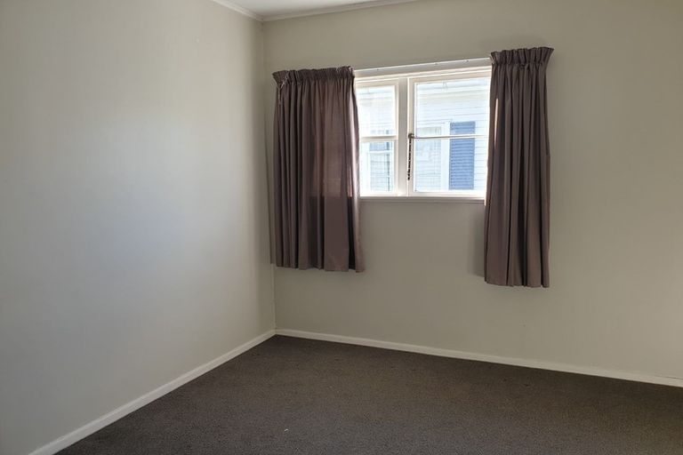 Photo of property in 14 Hall Crescent, Epuni, Lower Hutt, 5011