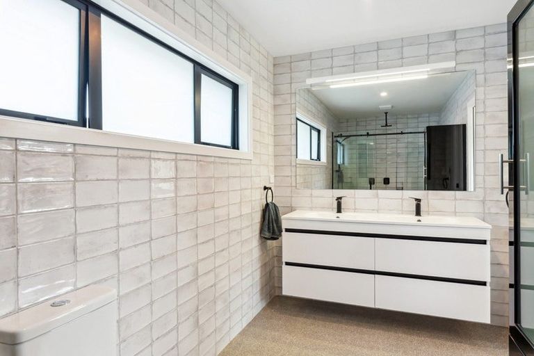 Photo of property in 99 The Drive, Paraparaumu Beach, Paraparaumu, 5032