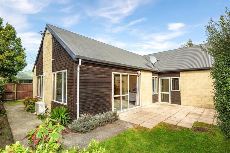 Photo of property in 60b Halswell Road, Hillmorton, Christchurch, 8025