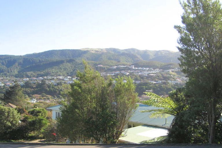 Photo of property in 8 Allen Terrace, Tawa, Wellington, 5028