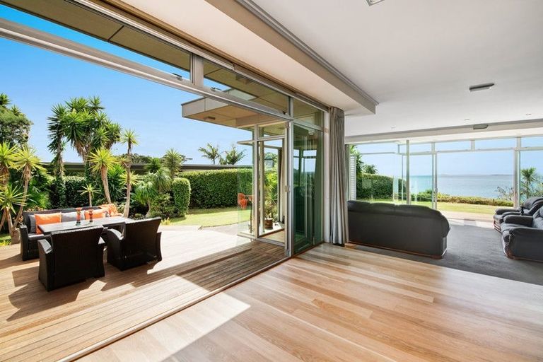 Photo of property in 859 Whangaparaoa Road, Manly, Whangaparaoa, 0930