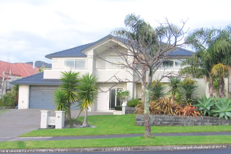 Photo of property in 25 Tralee Terrace, Dannemora, Auckland, 2016