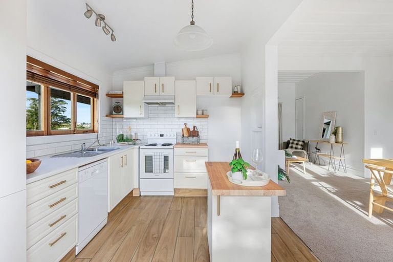 Photo of property in 30 Centennial Park Road, Wellsford, 0900