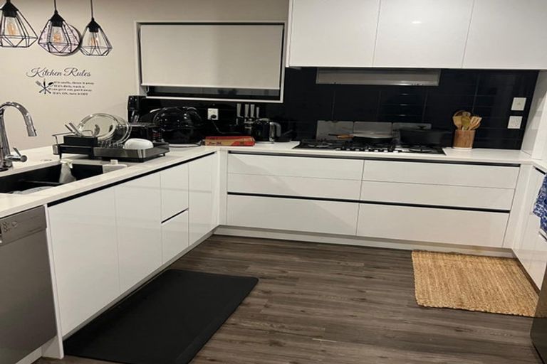 Photo of property in 714a Massey Road, Mangere, Auckland, 2022