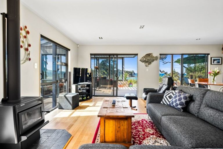 Photo of property in 730 Taiharuru Road, Taiharuru, Onerahi, 0192