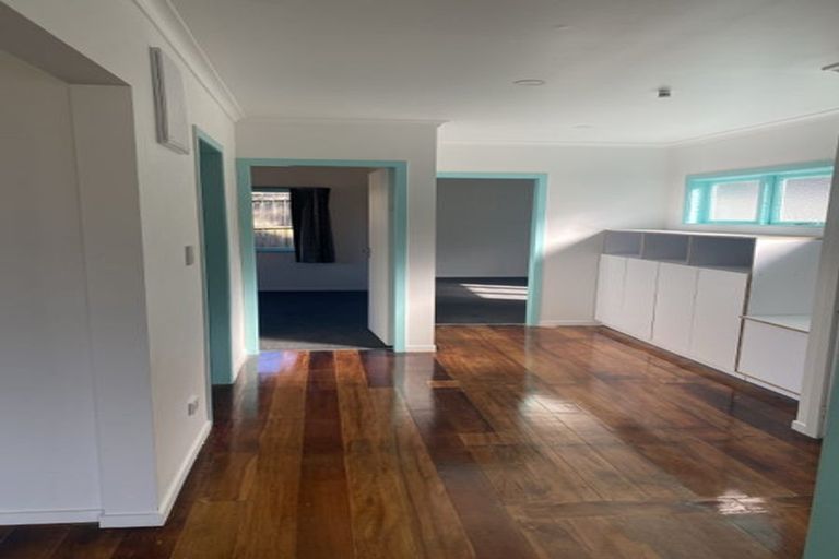 Photo of property in 31 View Road, Titahi Bay, Porirua, 5022