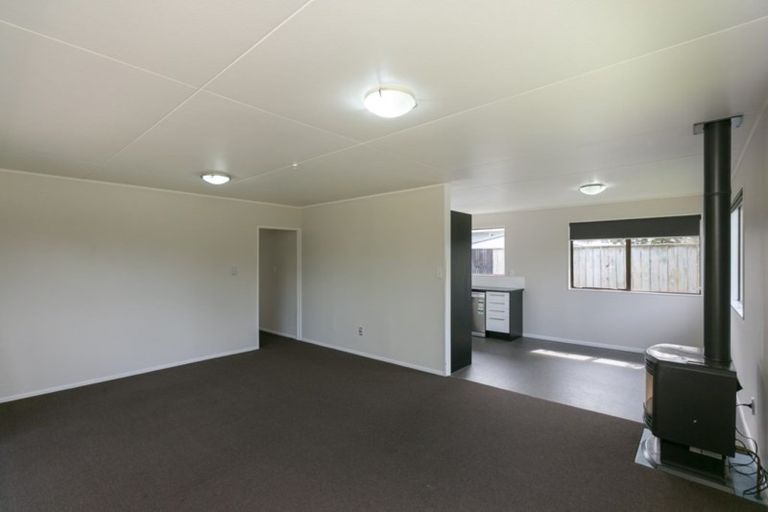 Photo of property in 10b Brierley Place, Marfell, New Plymouth, 4310
