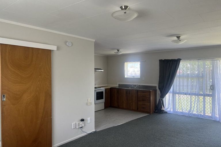 Photo of property in 18a Kings Drive, Levin, 5510