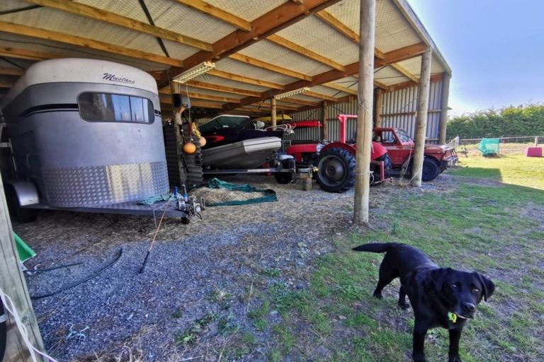 Photo of property in 151 Pukenamu Road, Te Horo, Otaki, 5581