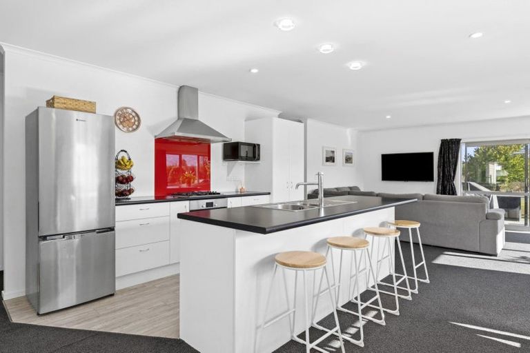 Photo of property in 2 Criffel Place, Luggate, Wanaka, 9383