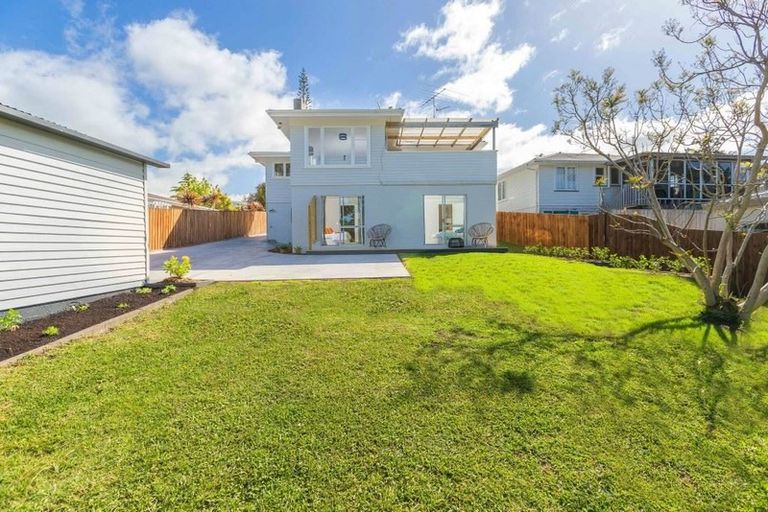 Photo of property in 55 Bruce Road, Glenfield, Auckland, 0629