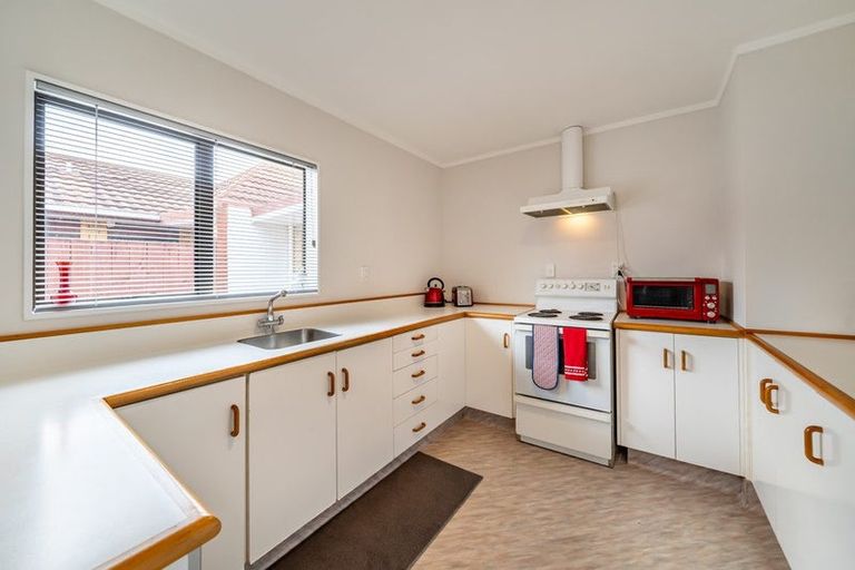 Photo of property in 4/28 Logan Street, Ebdentown, Upper Hutt, 5018