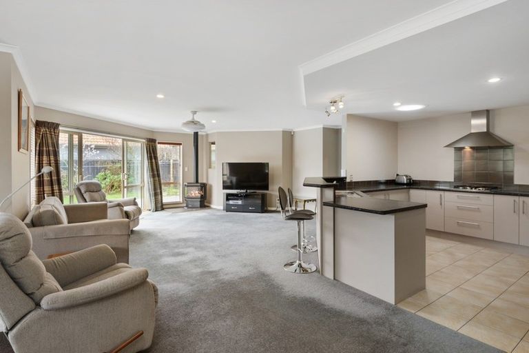 Photo of property in 14 Felicitas Grove, Aidanfield, Christchurch, 8025