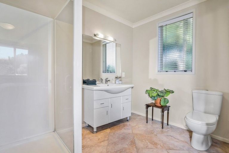 Photo of property in 75 Kinloch Drive, Bethlehem, Tauranga, 3110