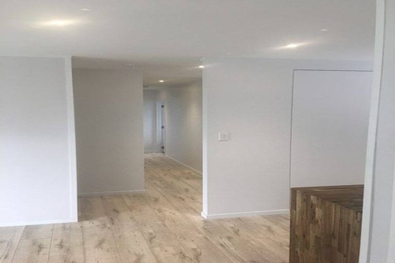 Photo of property in 64 West Coast Road, Glen Eden, Auckland, 0602