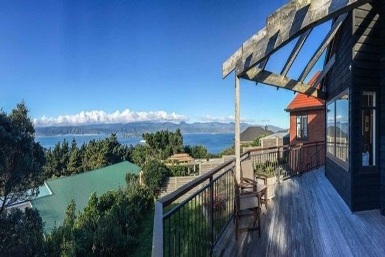 Photo of property in 104 Homebush Road, Khandallah, Wellington, 6035