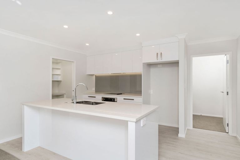 Photo of property in 41 Awataha Crescent, Pyes Pa, Tauranga, 3110