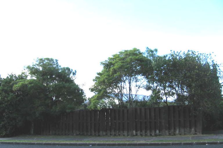 Photo of property in 32 Weatherly Road, Torbay, Auckland, 0630