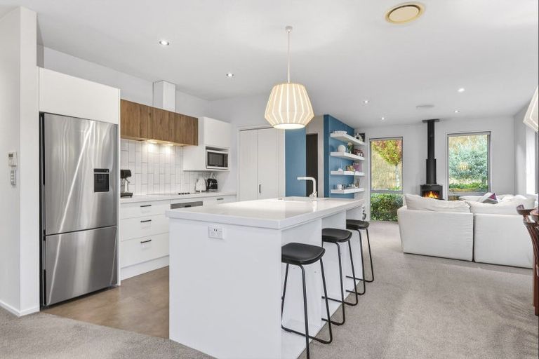 Photo of property in 32 Quinnat Street, Albert Town, Wanaka, 9305