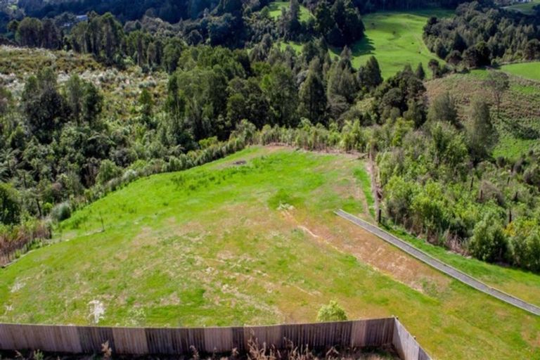 Photo of property in 114 Griggs Road, East Tamaki Heights, Auckland, 2571