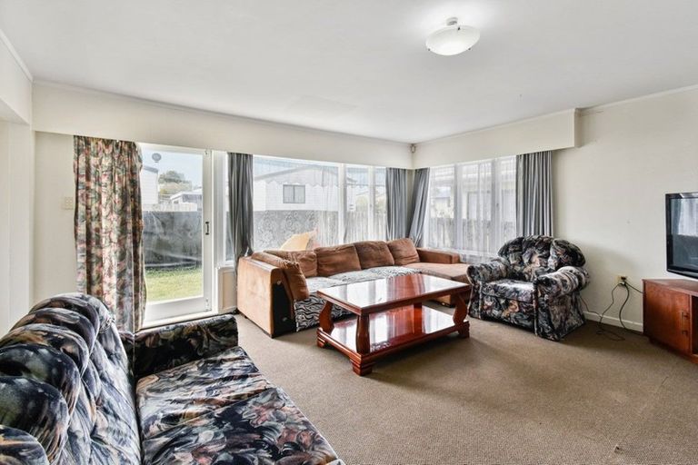 Photo of property in 1/31 Solveig Place, Randwick Park, Auckland, 2105