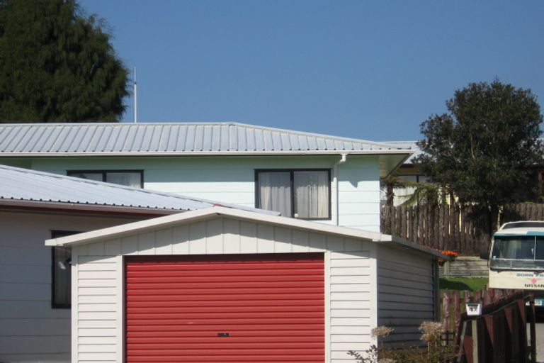 Photo of property in 4a Goldie Street, Pukehangi, Rotorua, 3015