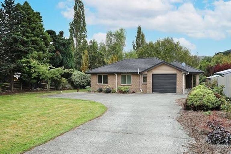 Photo of property in 29 Garden Street, Lumsden, 9730