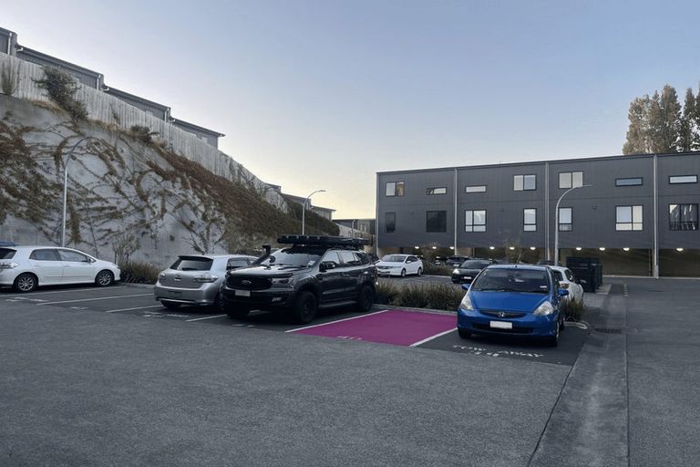 Photo of property in 22 Tahuhu Road, Mount Wellington, Auckland, 1062